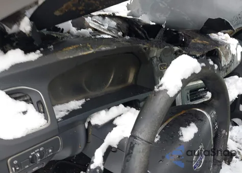 2016 Volvo S60 T5 Premier из США, поврежденный, VIN YV1612TK6G2401786